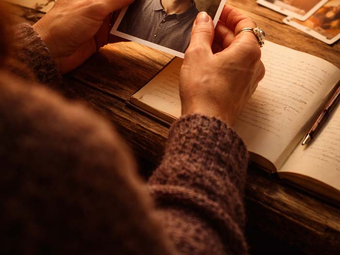 Гадание по фотографии на любовь и будущее в Родниках